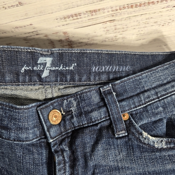 7 FOR ALL MANKIND Distressed Roxanne Jeans sz 31 - Picture 3 of 10